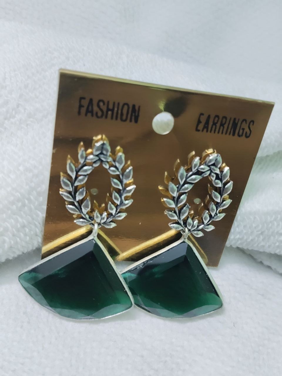 Deep Dark Blue Green Stone Ear ring